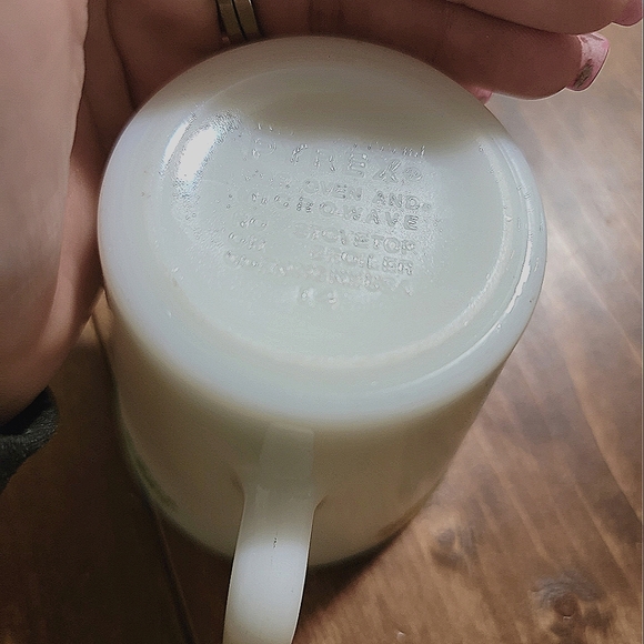 Vintage Pyrex Corning spring blossom mugs - Picture 4 of 4